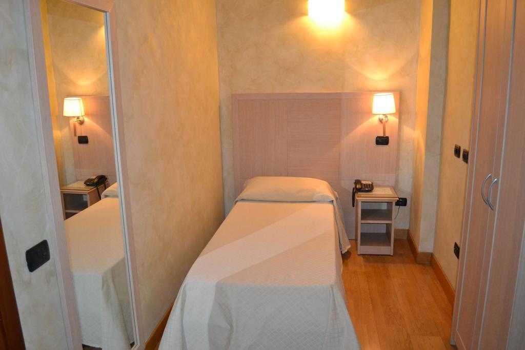 Single Room,146949686:JPEG